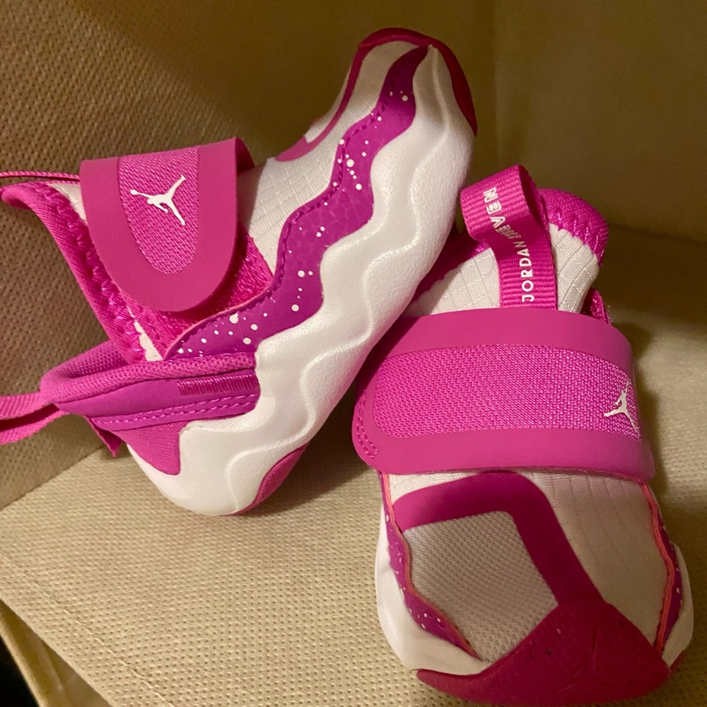 Jordan 23 Seven sneakers - size 3C
